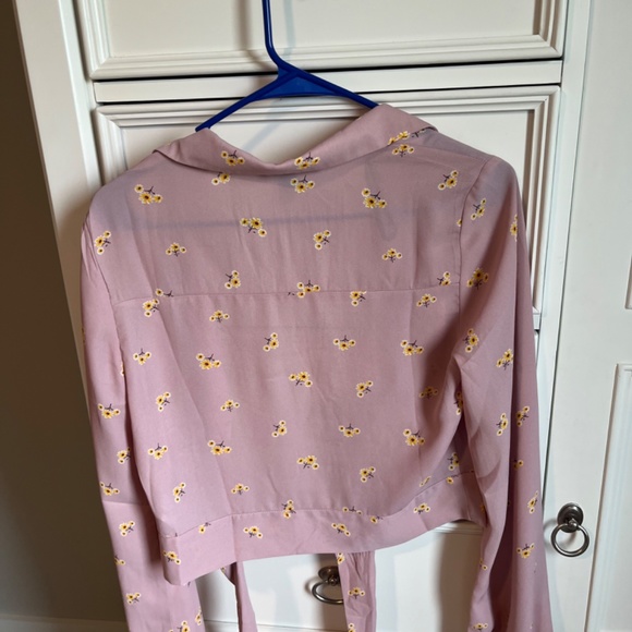 Top - Picture 2 of 2